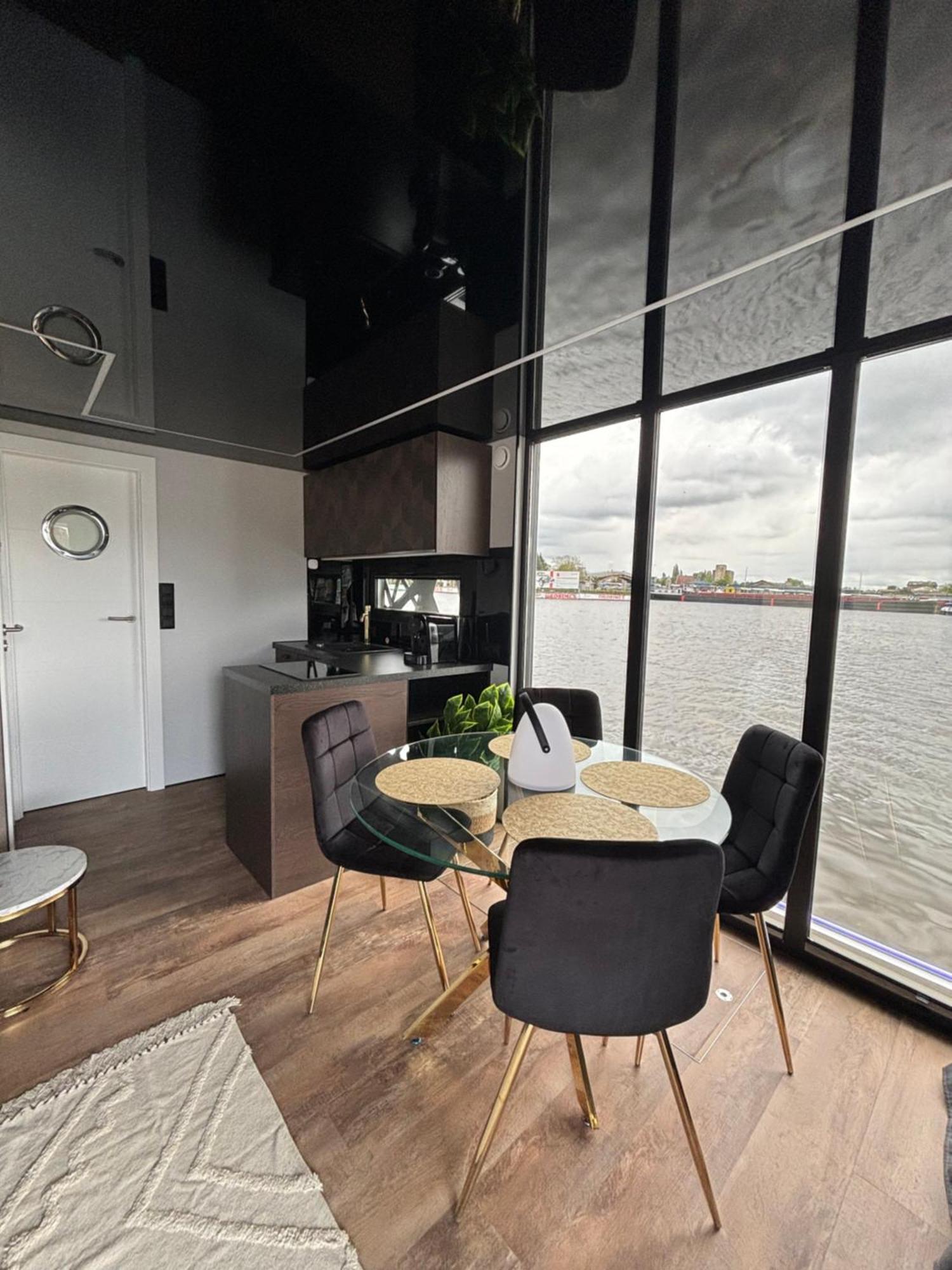 Houseboat Energyapart Szczecin Exterior photo